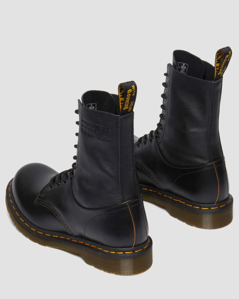 1490 / 1461 MM6 Leather Lace Up Boots in Black