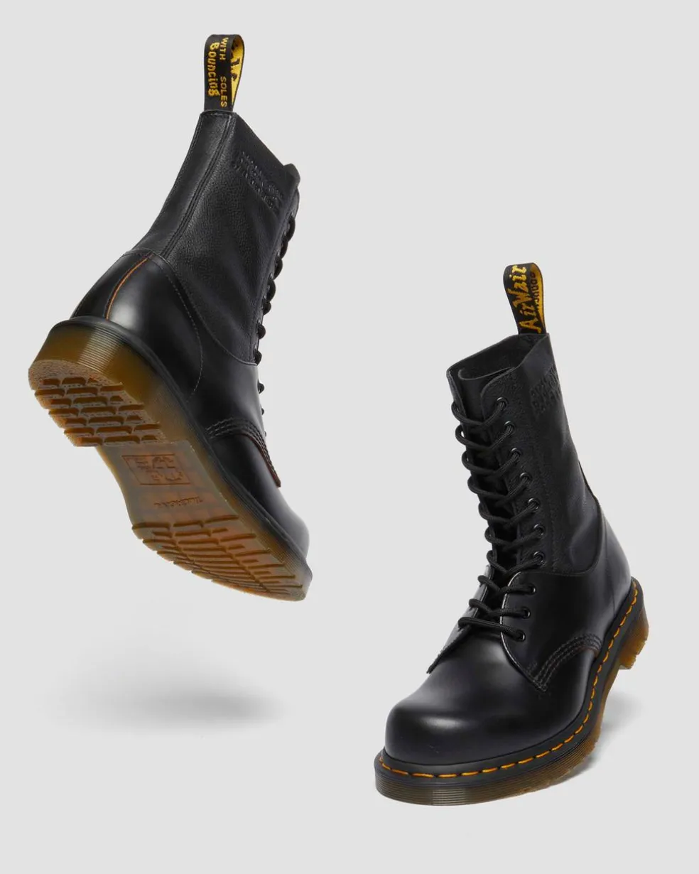 1490 / 1461 MM6 Leather Lace Up Boots in Black