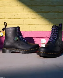 1460 BT21 Leather Lace Up Boots in Black