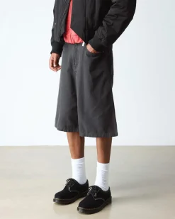 8053 in Black