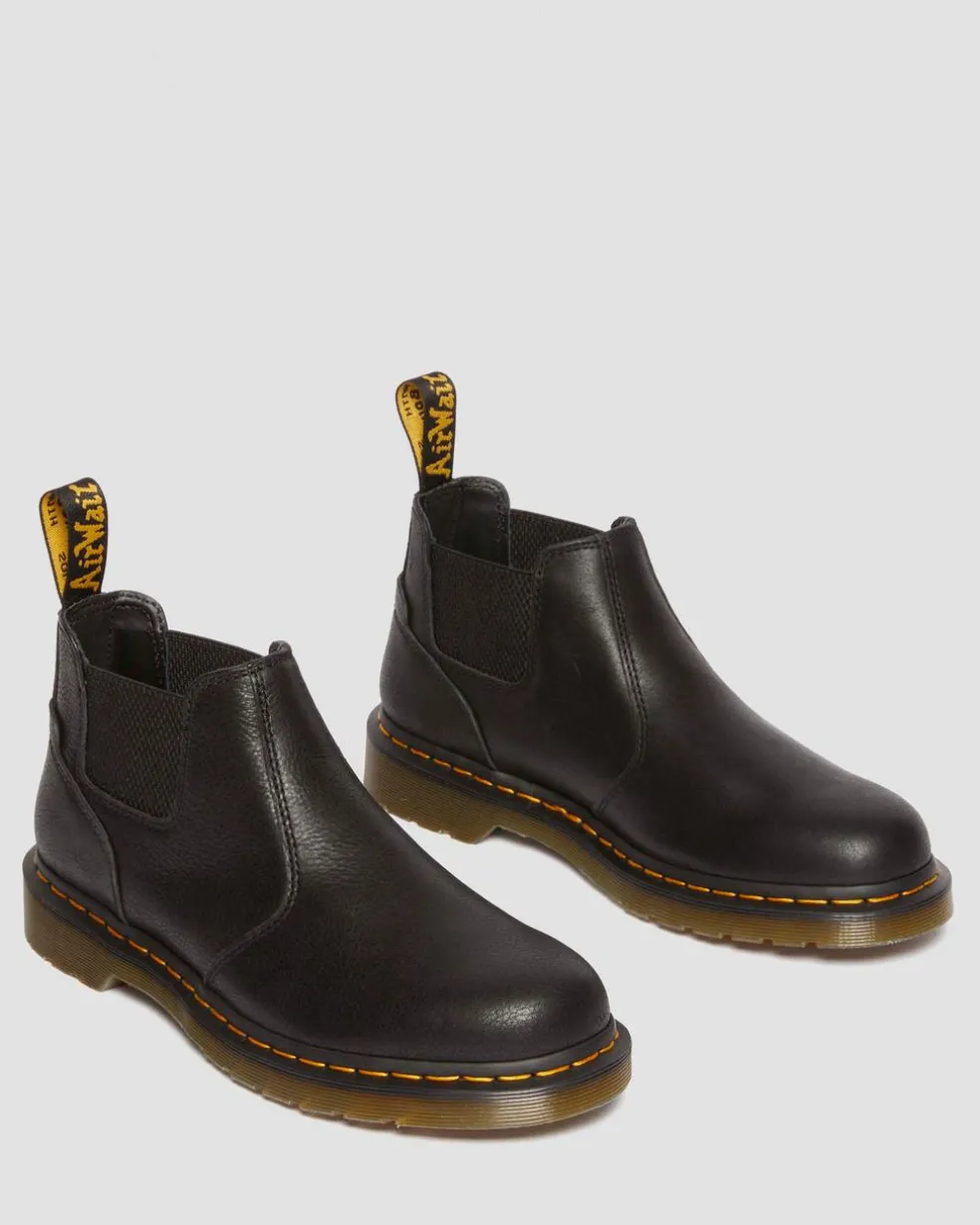 2976 Lo Rogue Leather Chelsea Boots in Black