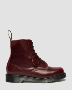 1460 Made In England Classic Calf Leather Boots in Burgundy