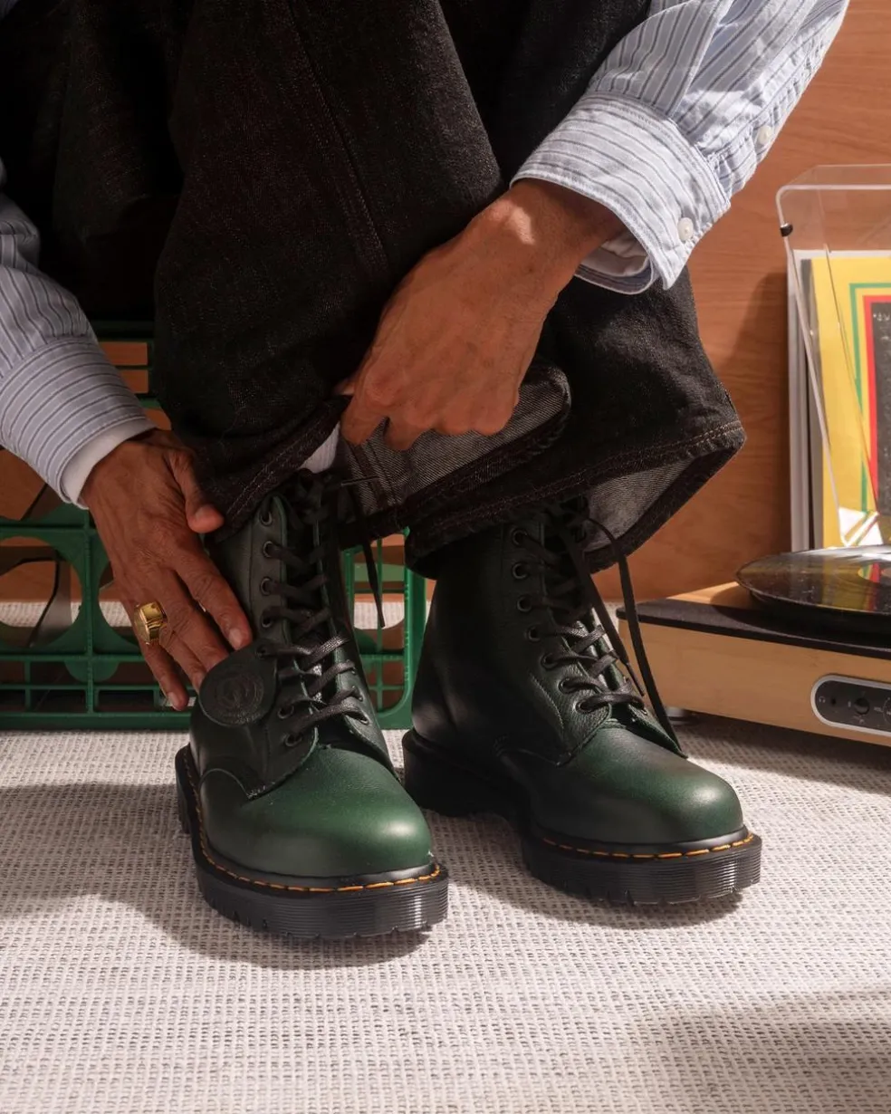 1460 Pascal Made in England Buckingham Leather Lace Up Boots in Dms Green