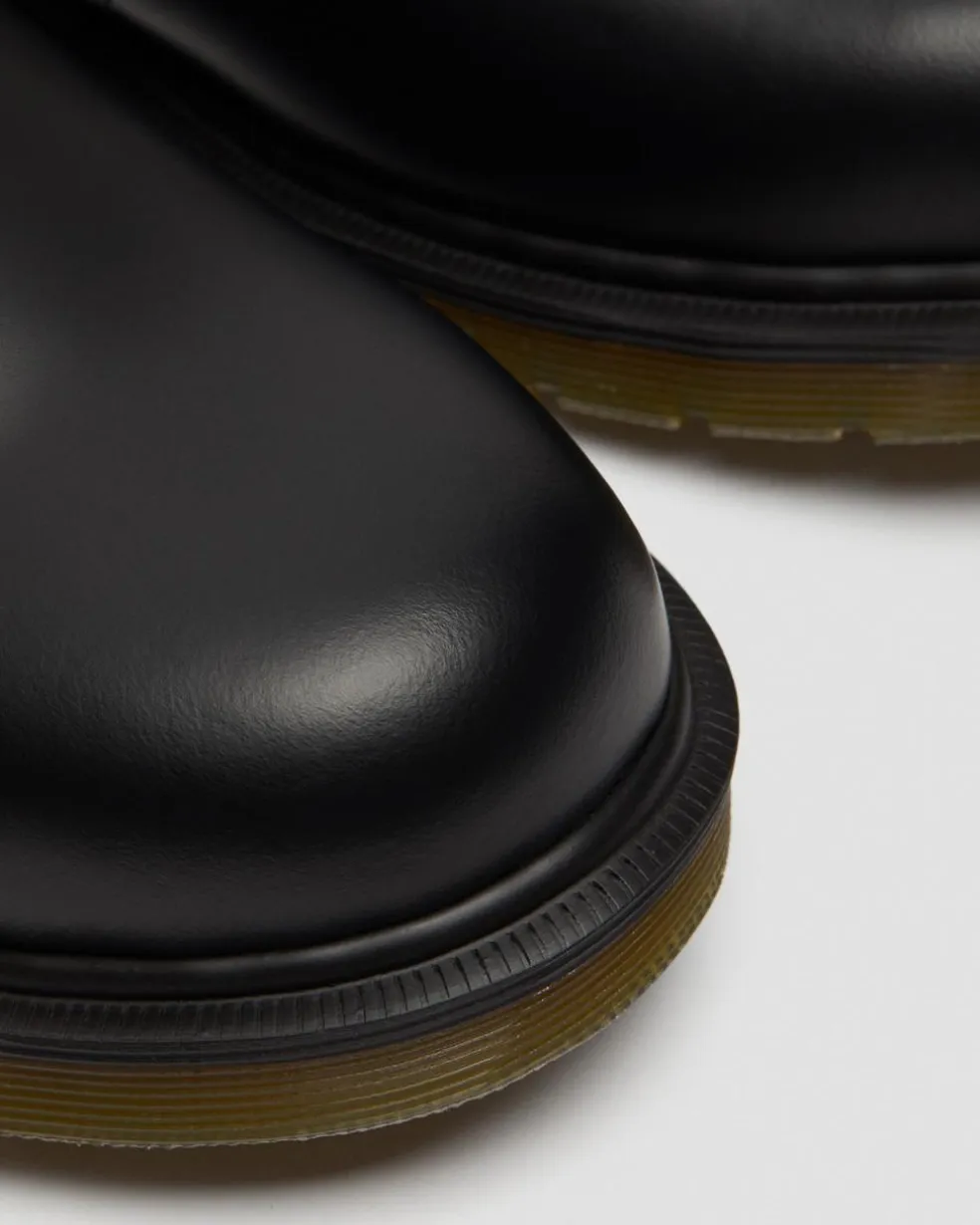 2976 Smooth Leather Chelsea Boots in Black