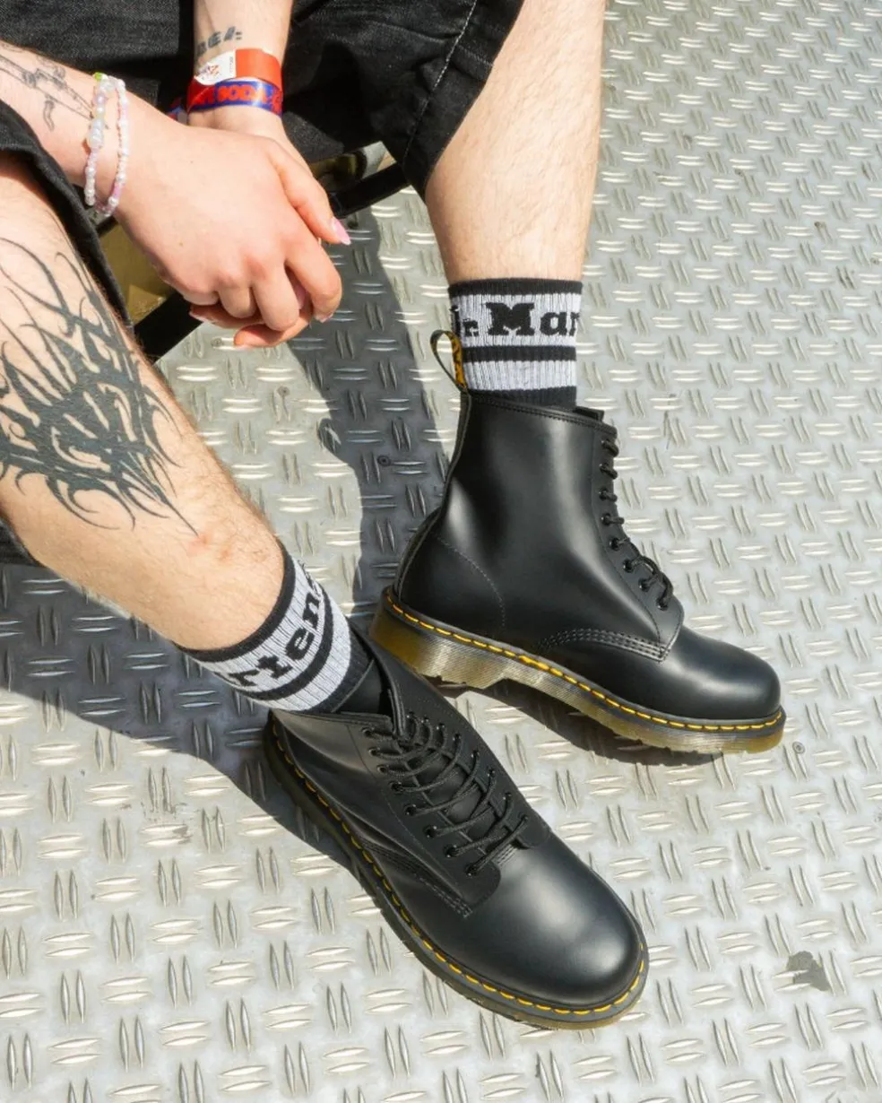 1460 Smooth Leather Lace Up Boots in Black