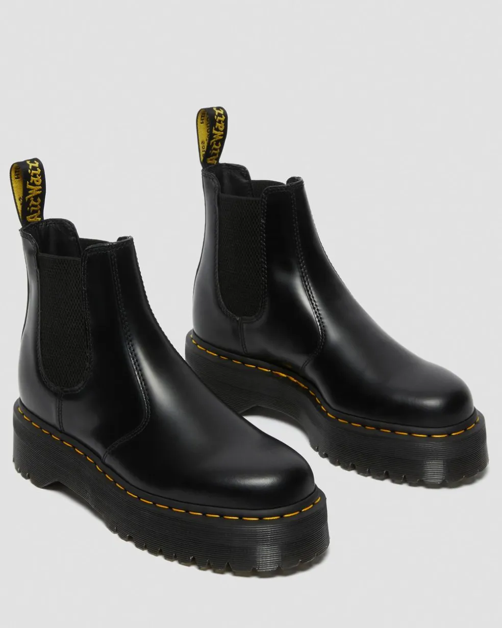 2976 Smooth Leather Platform Chelsea Boots in Black