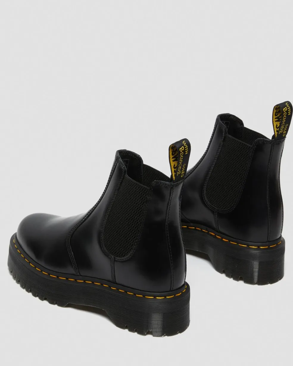2976 Smooth Leather Platform Chelsea Boots in Black