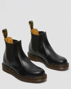 2976 Vintage Made In England Chelsea Boots in Black