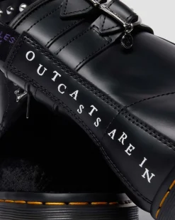 1460 Wednesday Boots in Black