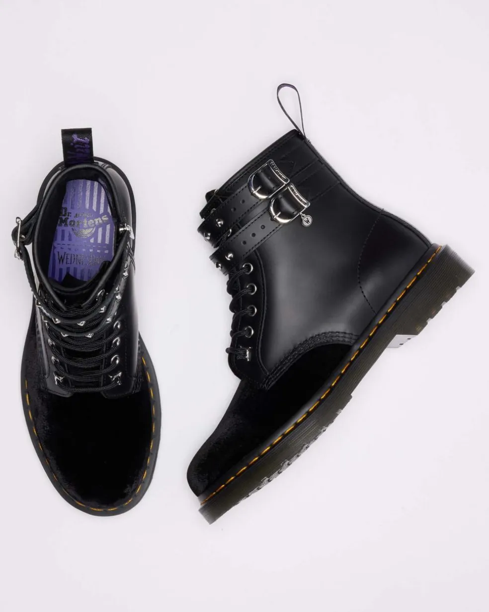 1460 Wednesday Boots in Black