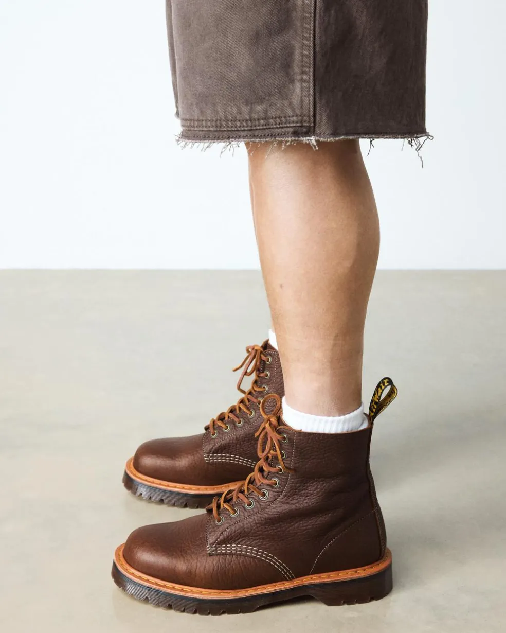 1460 Wild Grain Leather Boots in Sepia Brown