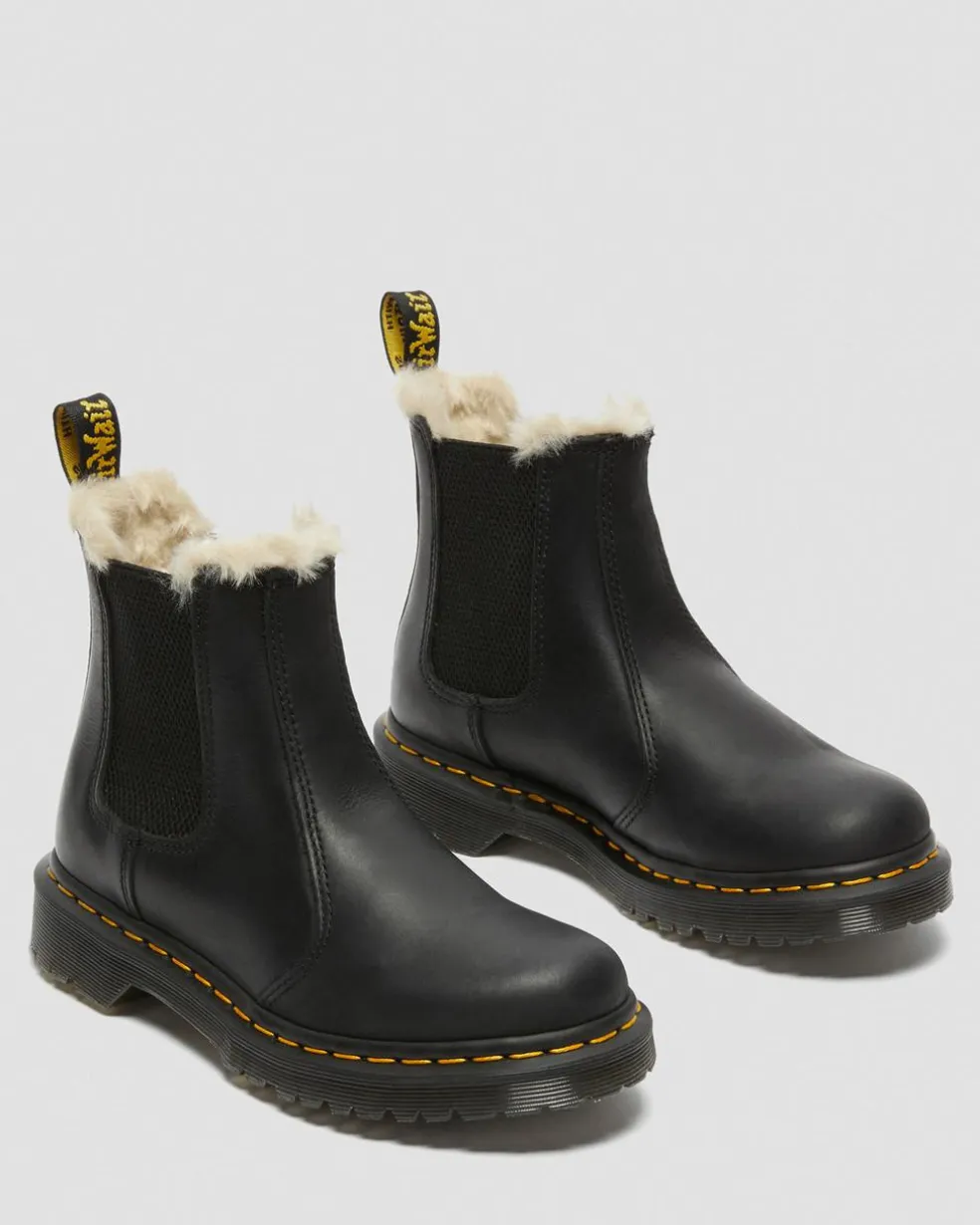 2976 Women's Faux Fur Lined Chelsea Boots in Black