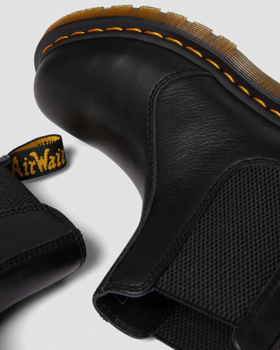 2976 Women's Virginia Leather Chelsea Boots in Black