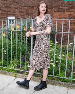 2976 Women's Virginia Leather Chelsea Boots in Black