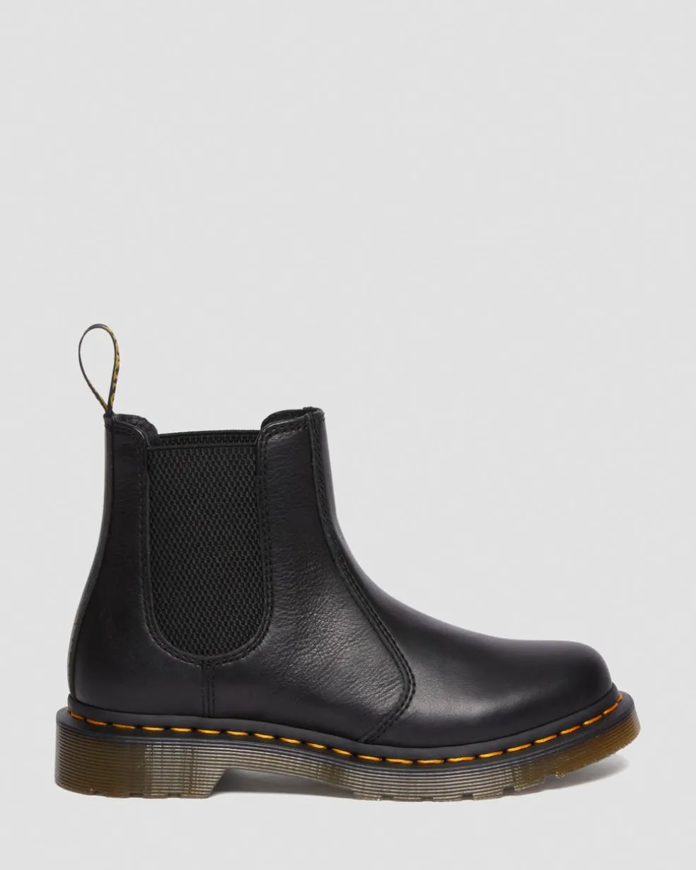 2976 Women's Virginia Leather Chelsea Boots in Black