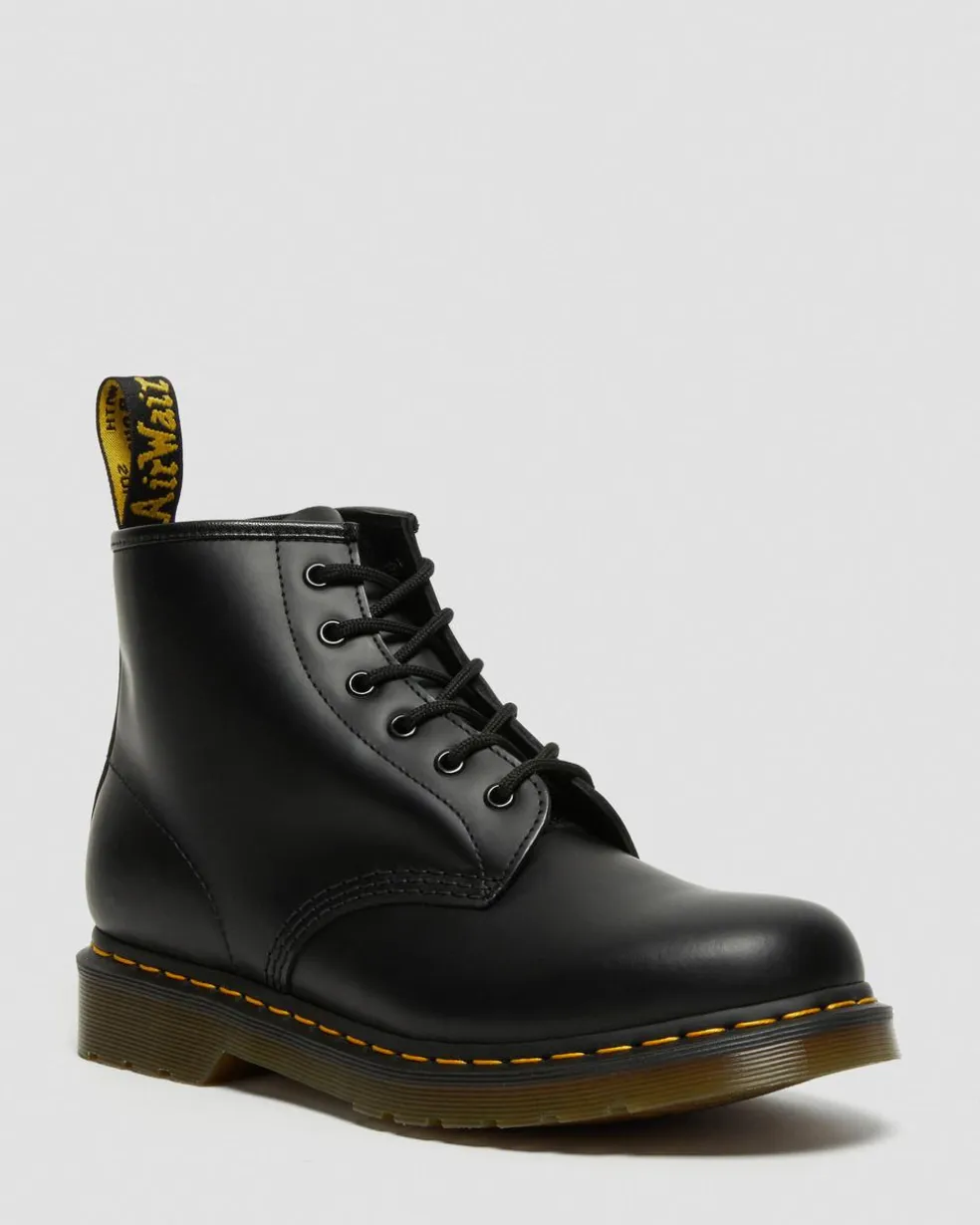 101 Yellow Stitch Smooth Leather Ankle Boots in Black