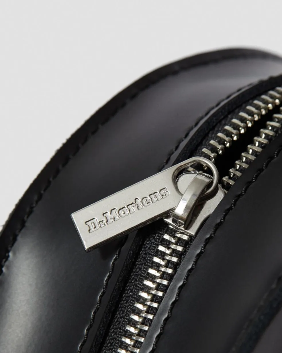 Kiev Leather Hardware Heart Shaped Bag in Black