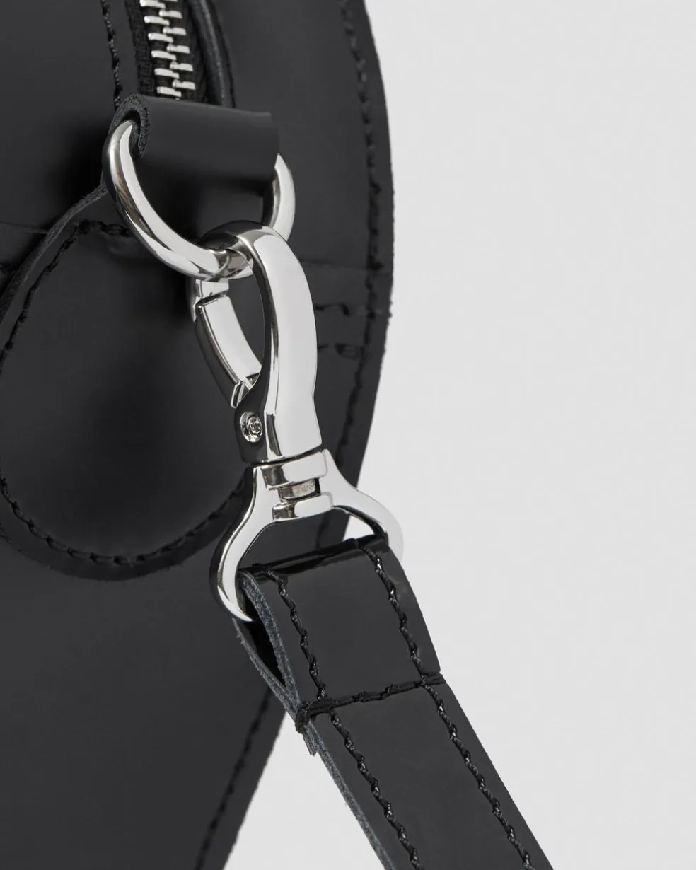 Kiev Leather Hardware Heart Shaped Bag in Black
