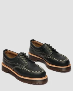 Lowell Wild Grain Leather Moc Toe Shoes in Black