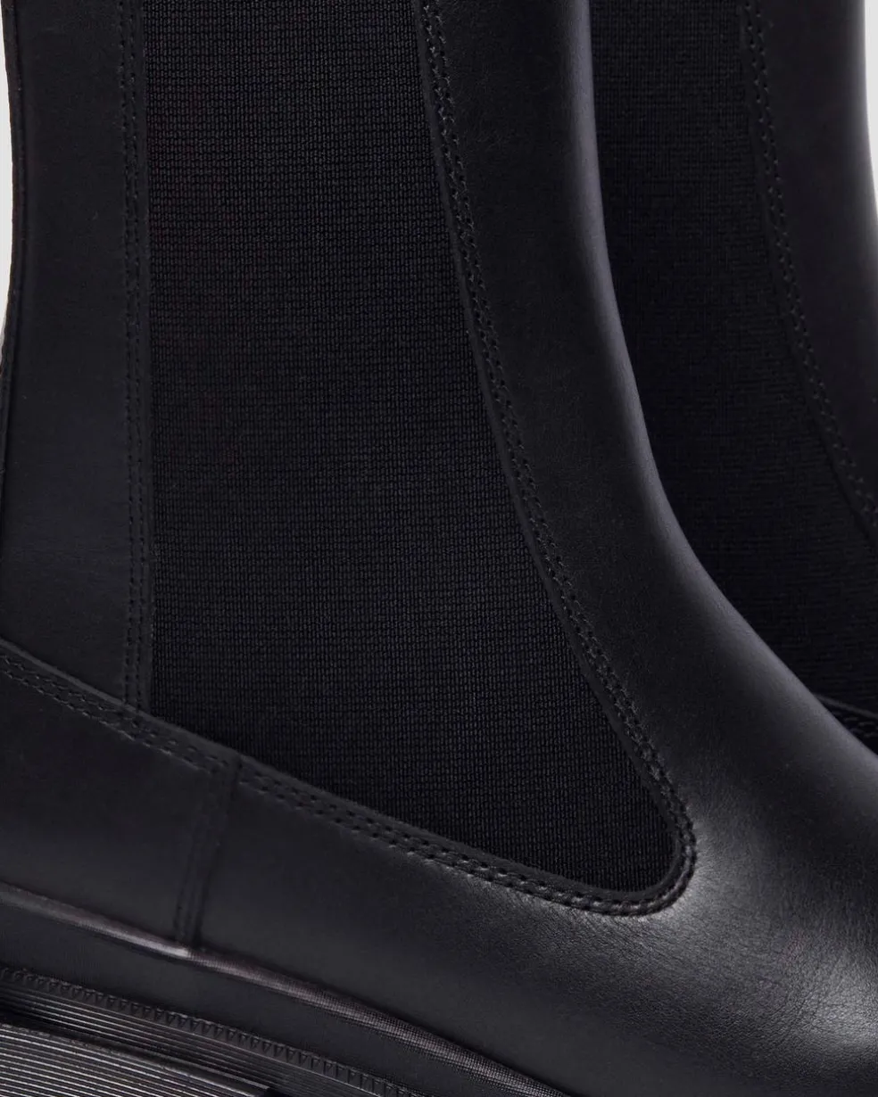 Maybole Square Toe Chelsea Boots in Black