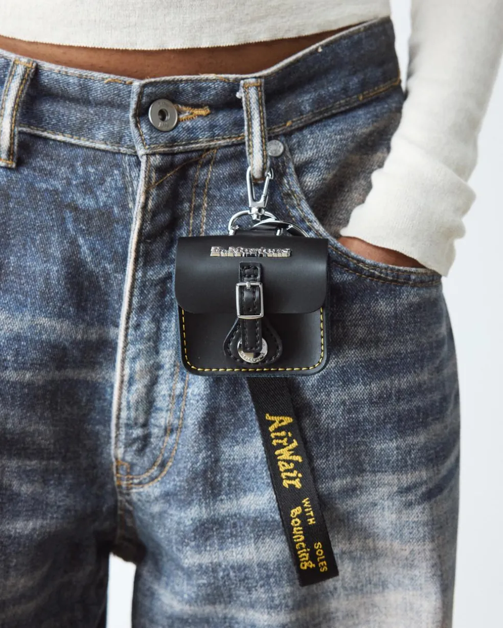 POUCH KEYRING in Black