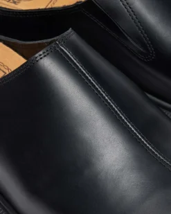 San Mule in Black